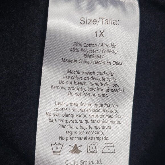 Peanuts Snoopy Happy Holidays Women's Black Long Sleeve Sweatshirt Size 1X NWT - Picture 7 of 11